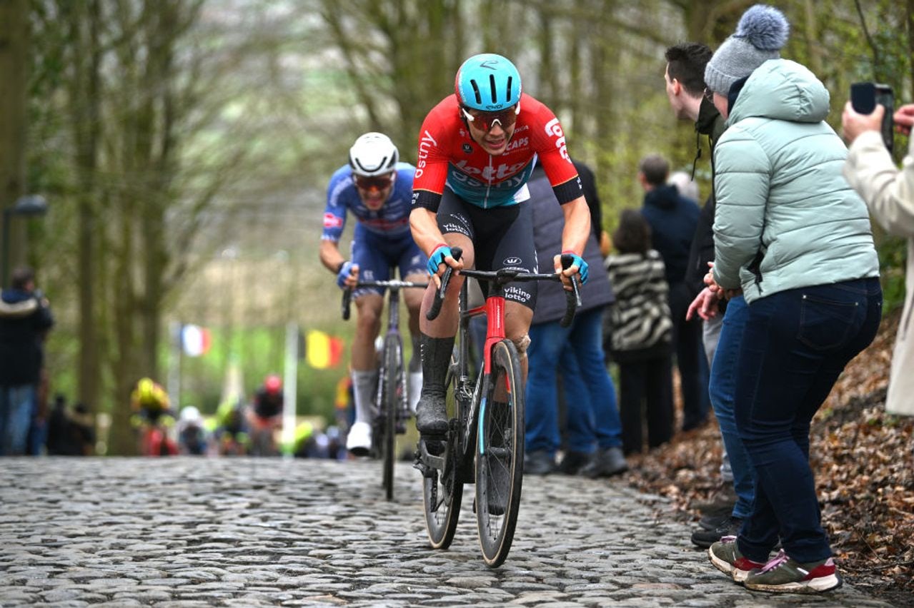 Arnaud De Lie struggled at Gent-Wevelgem and was pulled from the rest of the Classics